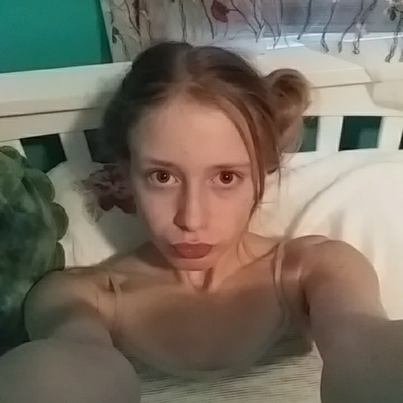 Meet your Posher, Eliana - Picture 1 of 1